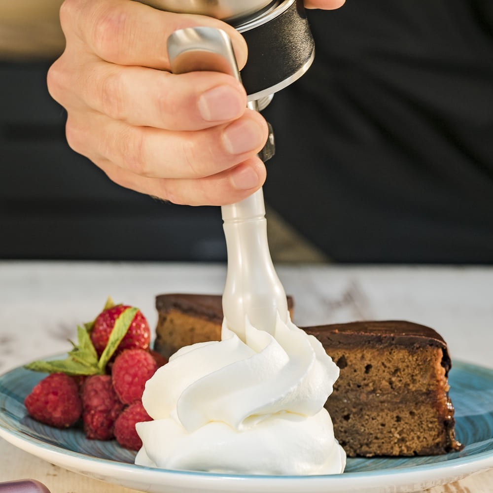Garrafa Sifão Culinária 500ML Inox, Cream Profi  Profissional iSi, 10 anos de garantia. Prepare Chantilly puro, espumas, cremes aromatizados, sobremesas sofisticadas, para cafeterias, lanchonetes, sorveterias e confeitaria.